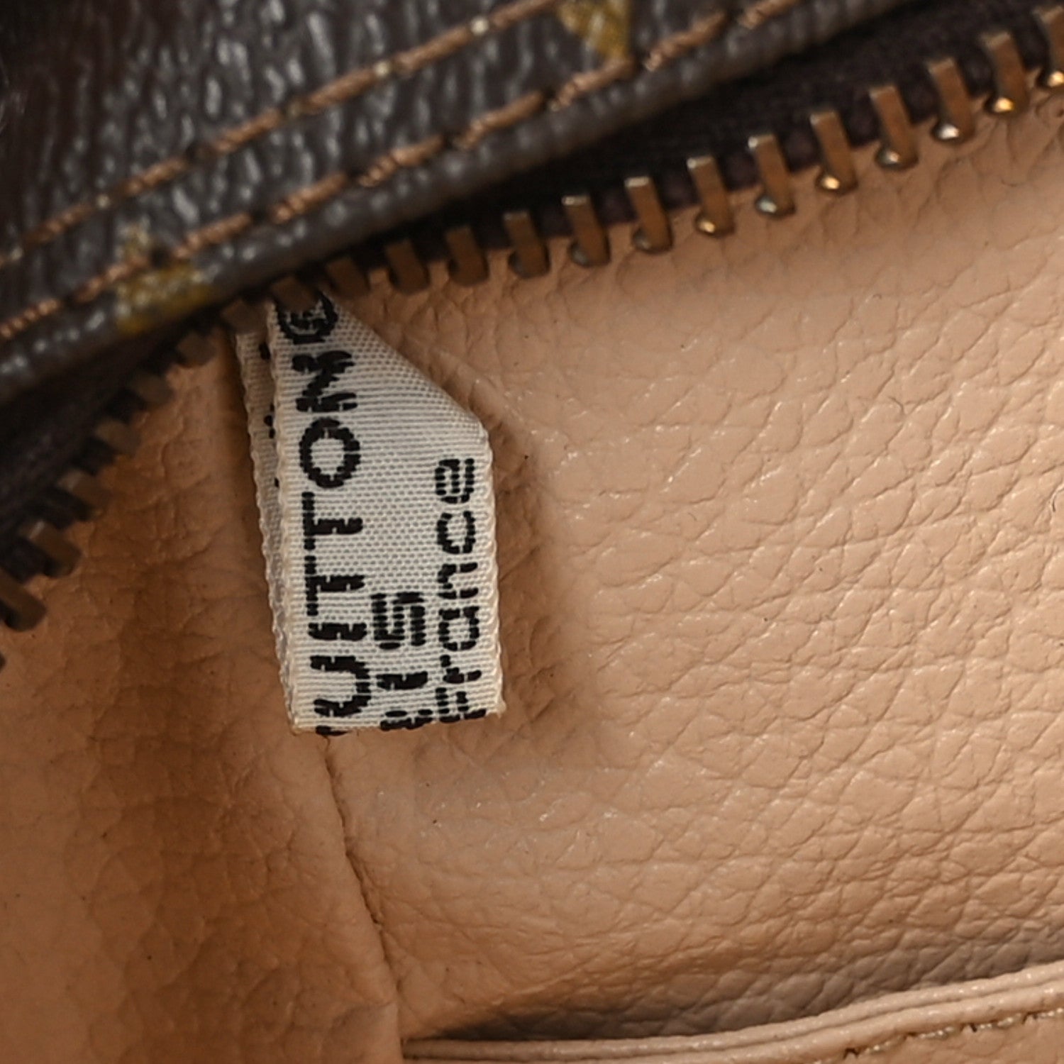 Louis Vuitton Monogram Trousse Toilette 28 6 of 9