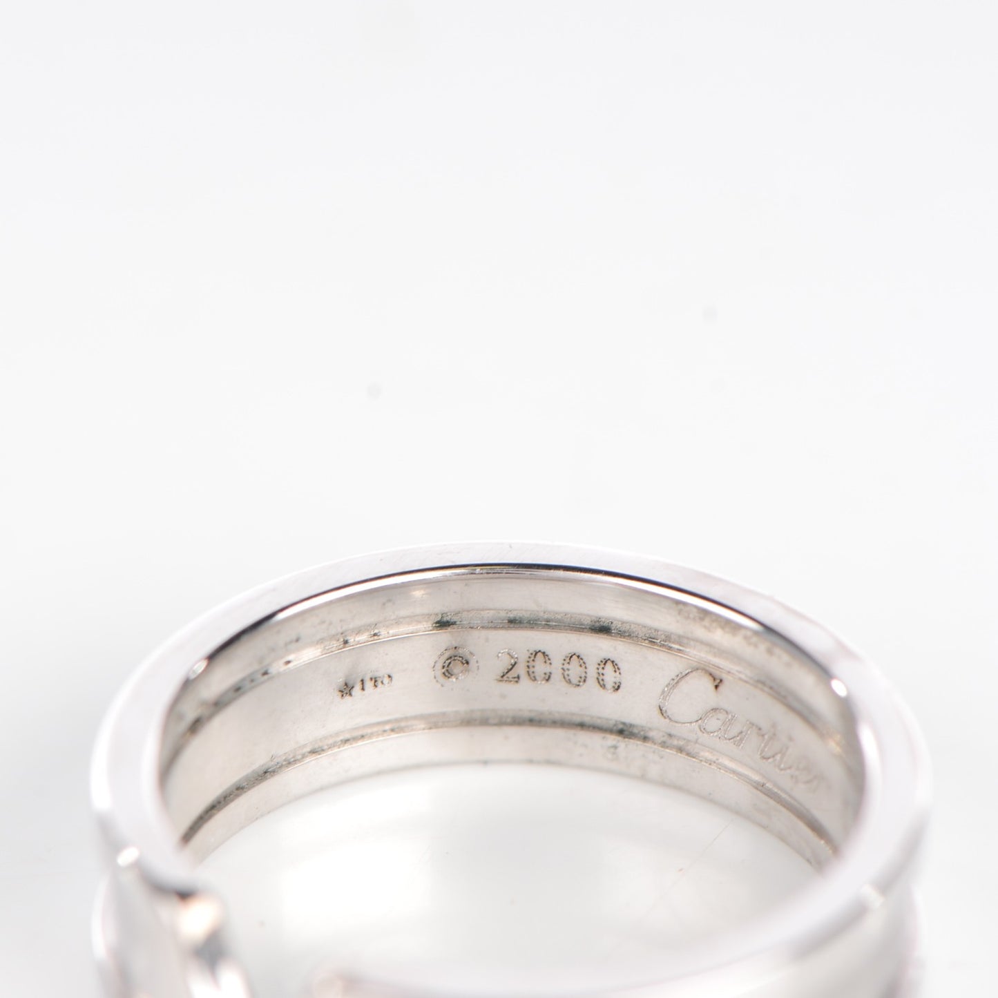 18K White Gold 7mm C De Ring 57 8