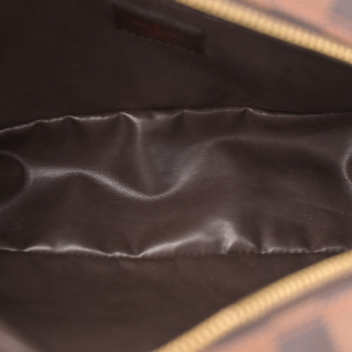 Louis Vuitton Damier Ebene Toiletry Bag 25 5 of 7