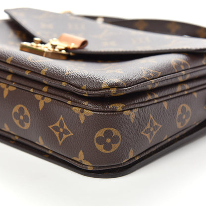 Louis Vuitton Monogram Pochette Metis 8 of 9