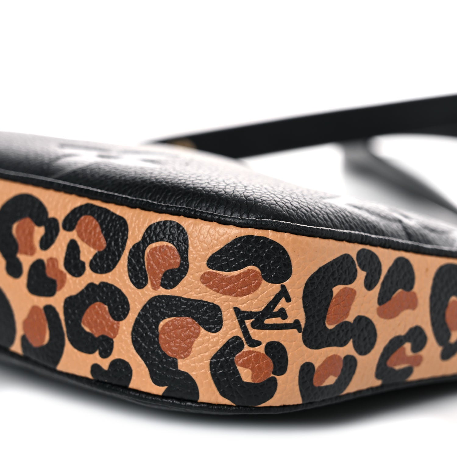 Louis Vuitton Empreinte Monogram Giant Wild At Heart Multi Large Pochette Accessories 8 of 8