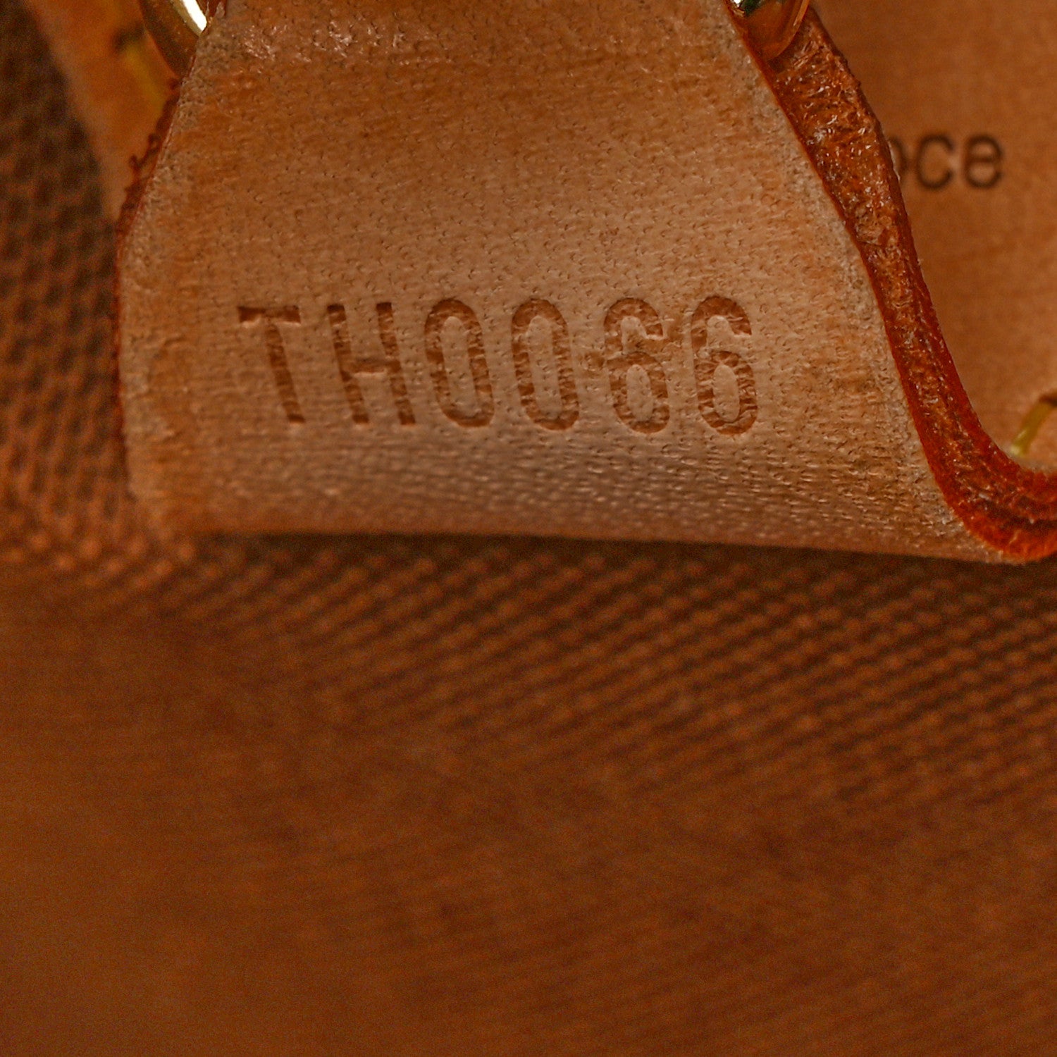 Louis Vuitton Monogram Ellipse MM 7 of 12