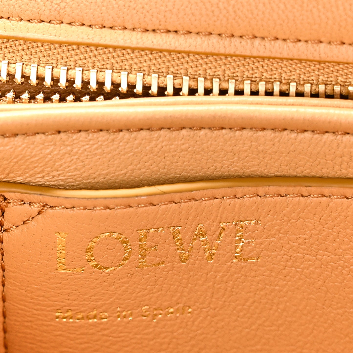 Lambskin Goya Puffer Bag Oak