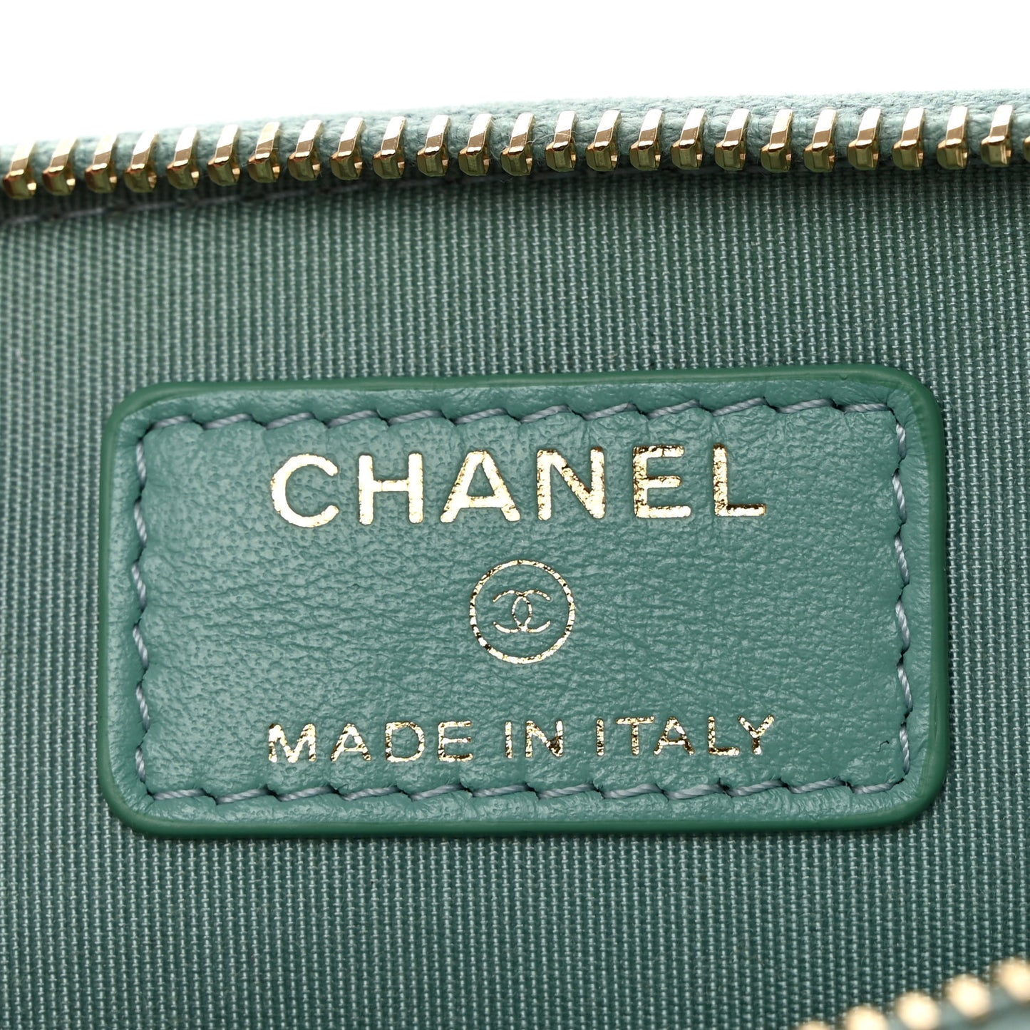 Lambskin Quilted Chanel 19 Zip Card Holder Wallet Light Green