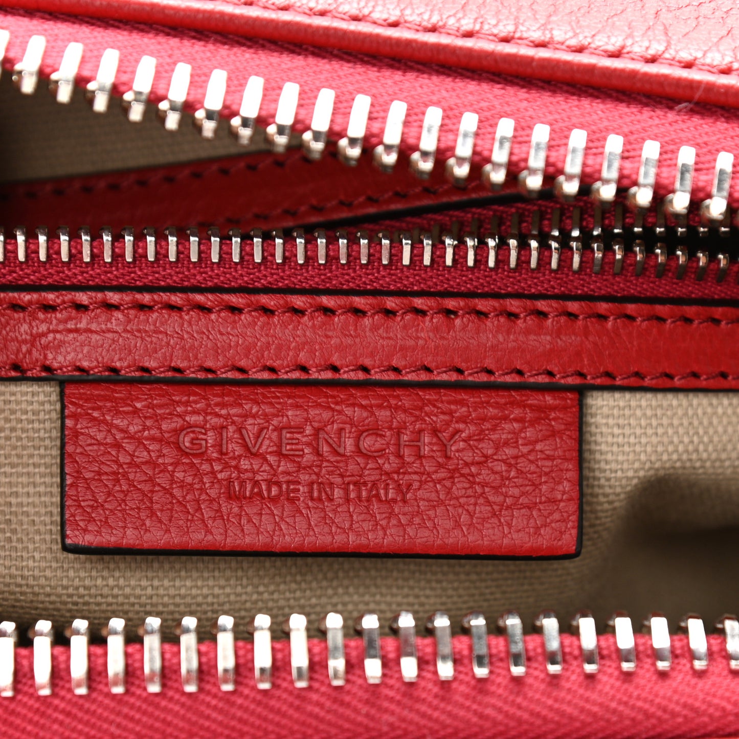 Sugar Goatskin Small Antigona Vermillon
