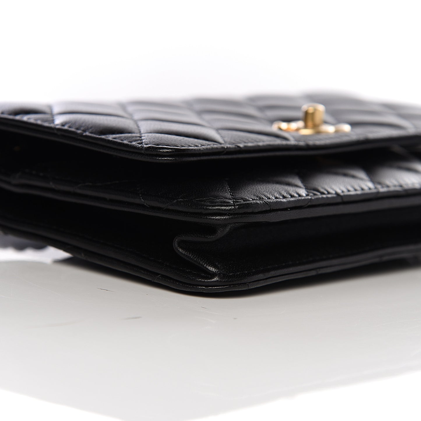 Lambskin Quilted CC Pearl Crush Wallet on Chain WOC Black