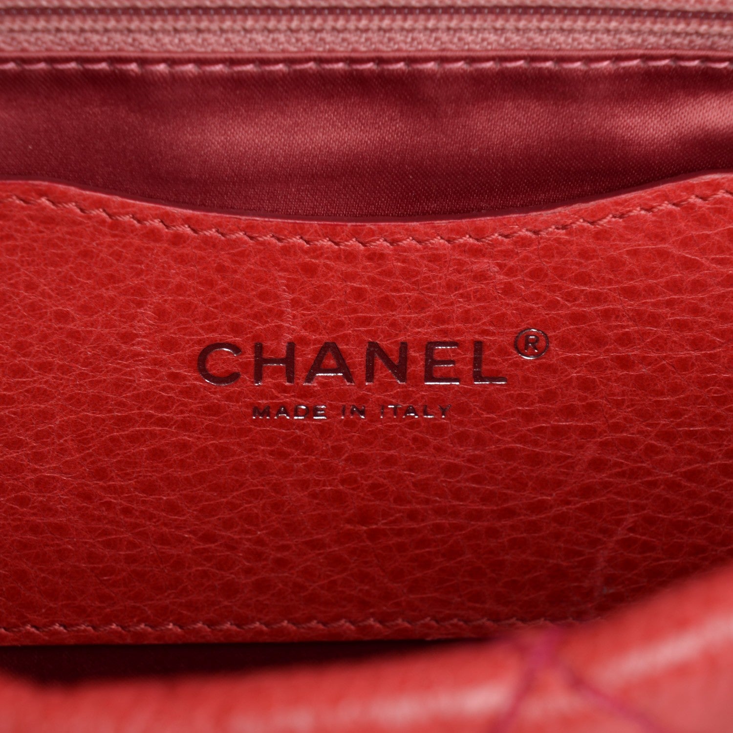 Chanel Glazed Calfskin On The Road Flap Red 6 of 7
