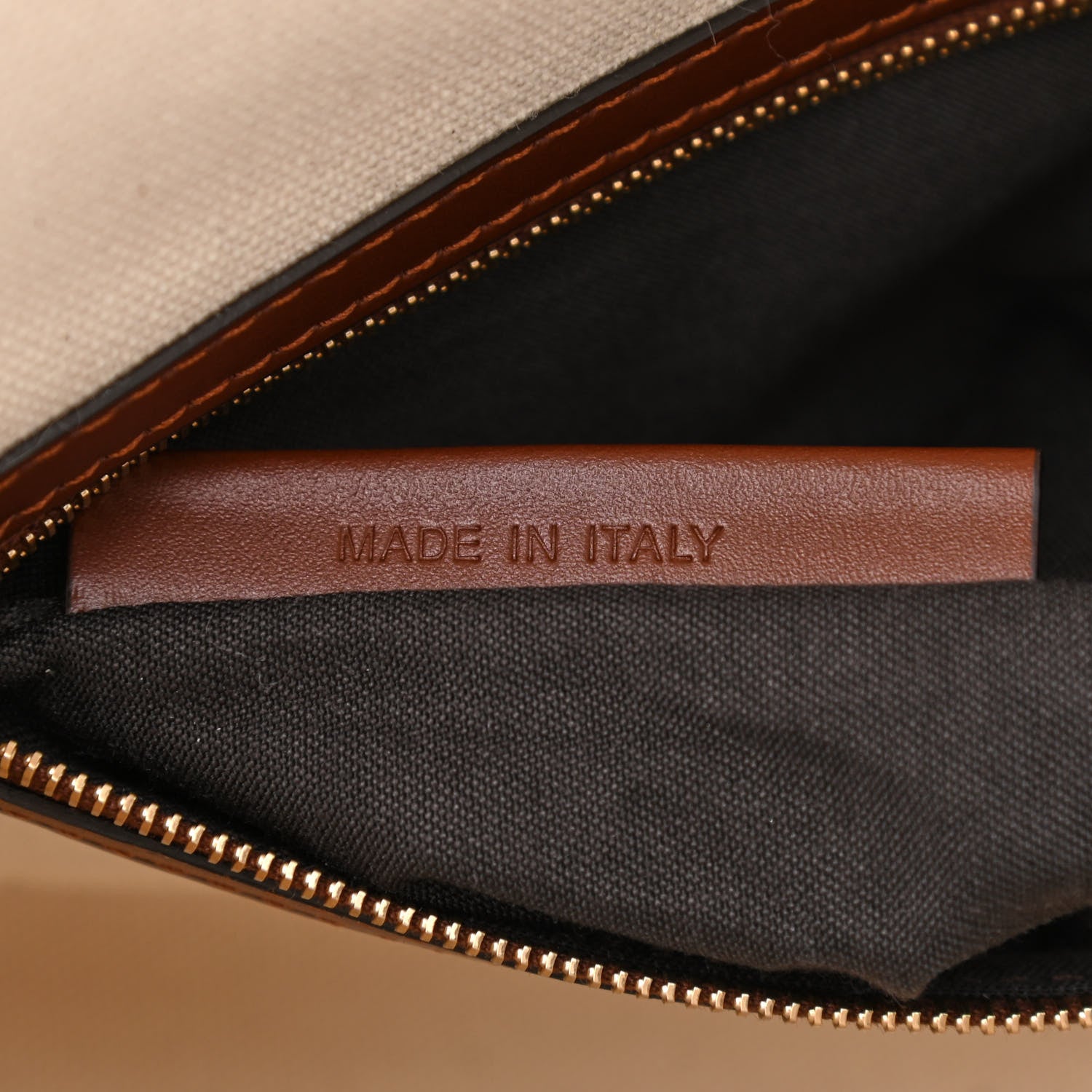 Fendi X SARA COLEMAN Canvas Vitello King Seta FF Fish Eye Embroidered Baguette Grezzo Multicolor Ghianda 7 of 11