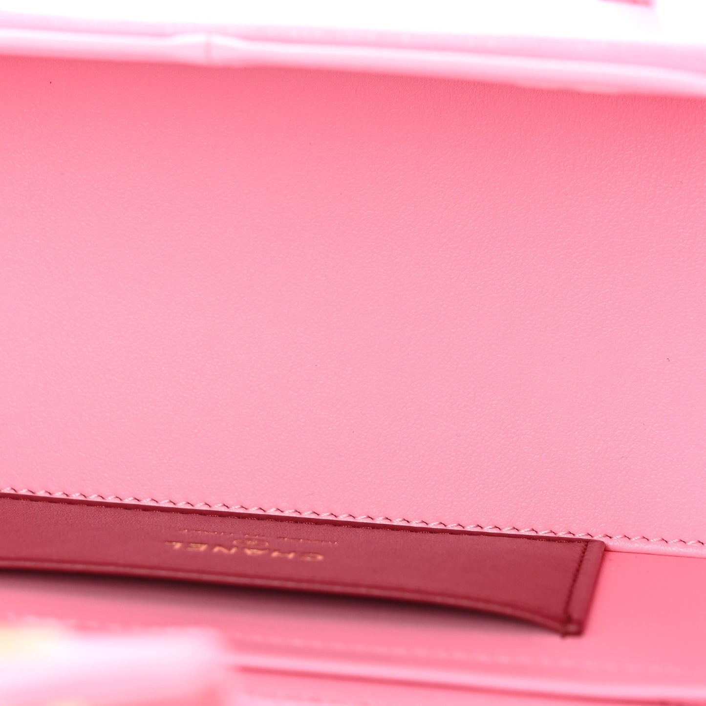 Shiny Caviar Preppy Coco Long Vanity With Strap Rose