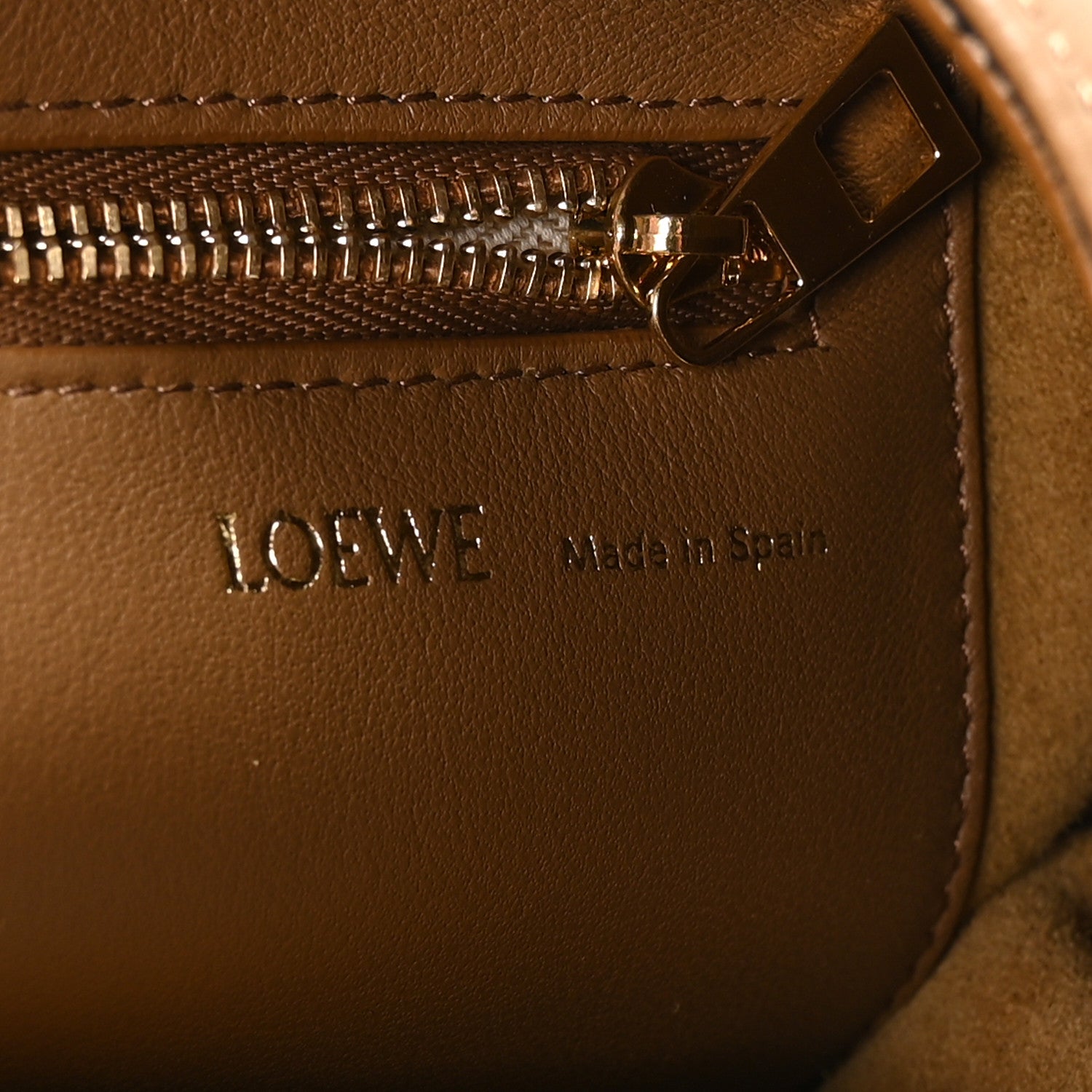 Loewe Nappa Small Squeeze Bag Oak 6 of 11