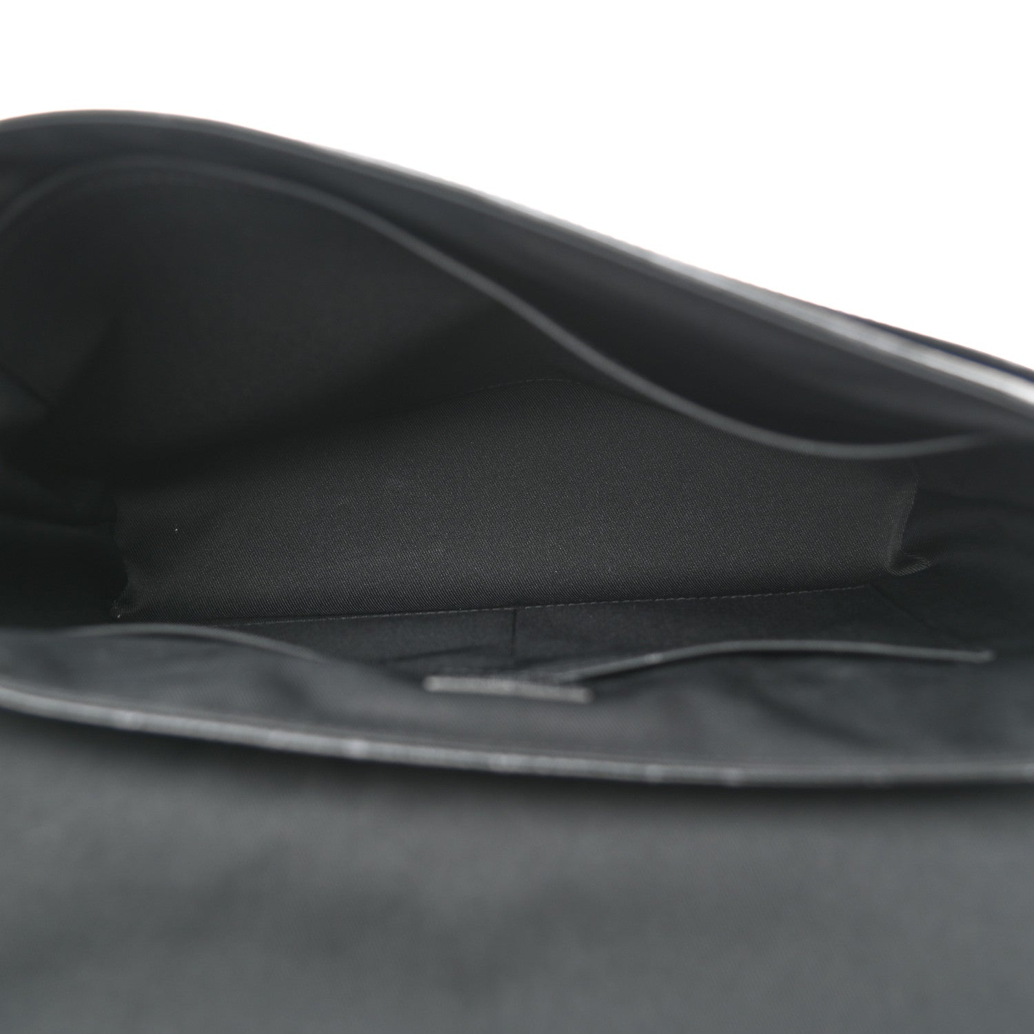 Louis Vuitton Monogram Eclipse District MM 5 of 8