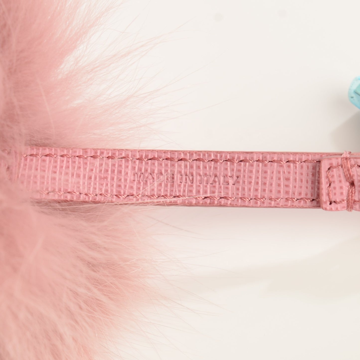 Fox Fur Vitello Elite Pom Pom Bag Charm Rosa