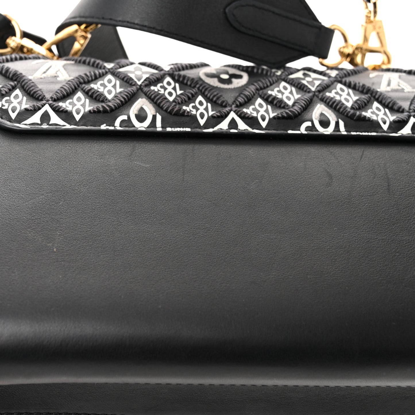 Calfskin Since 1854 Embroidered Twist MM Black