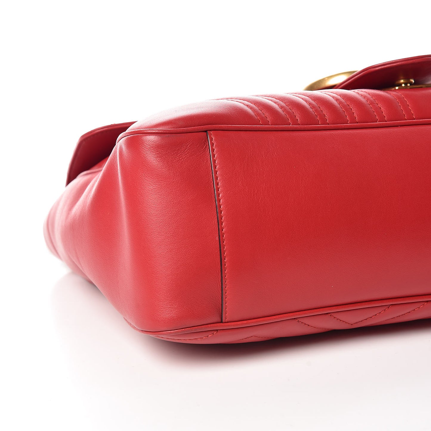 Calfskin Matelasse Large GG Marmont Shoulder Bag Hibiscus Red