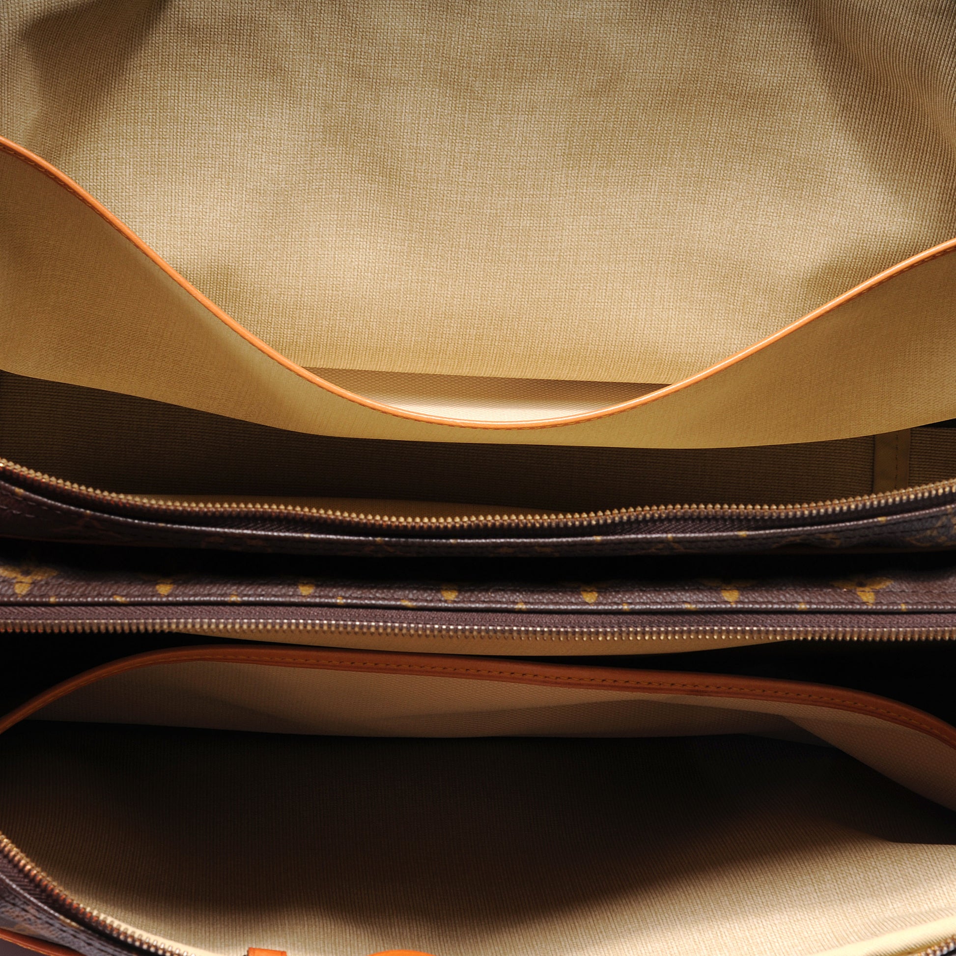 Louis Vuitton Monogram Alize 24 Heures 7 of 9