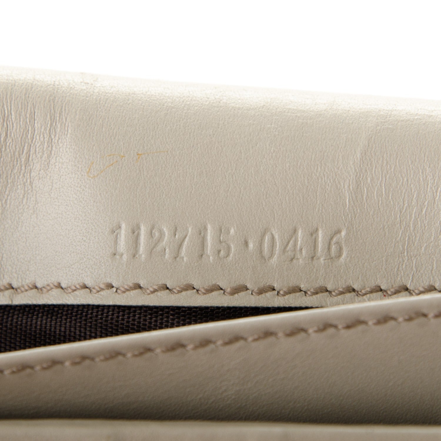 Gucci Guccissima Margaux Calfskin Metal Bar Continental Flap Wallet Mystic White 7 of 7