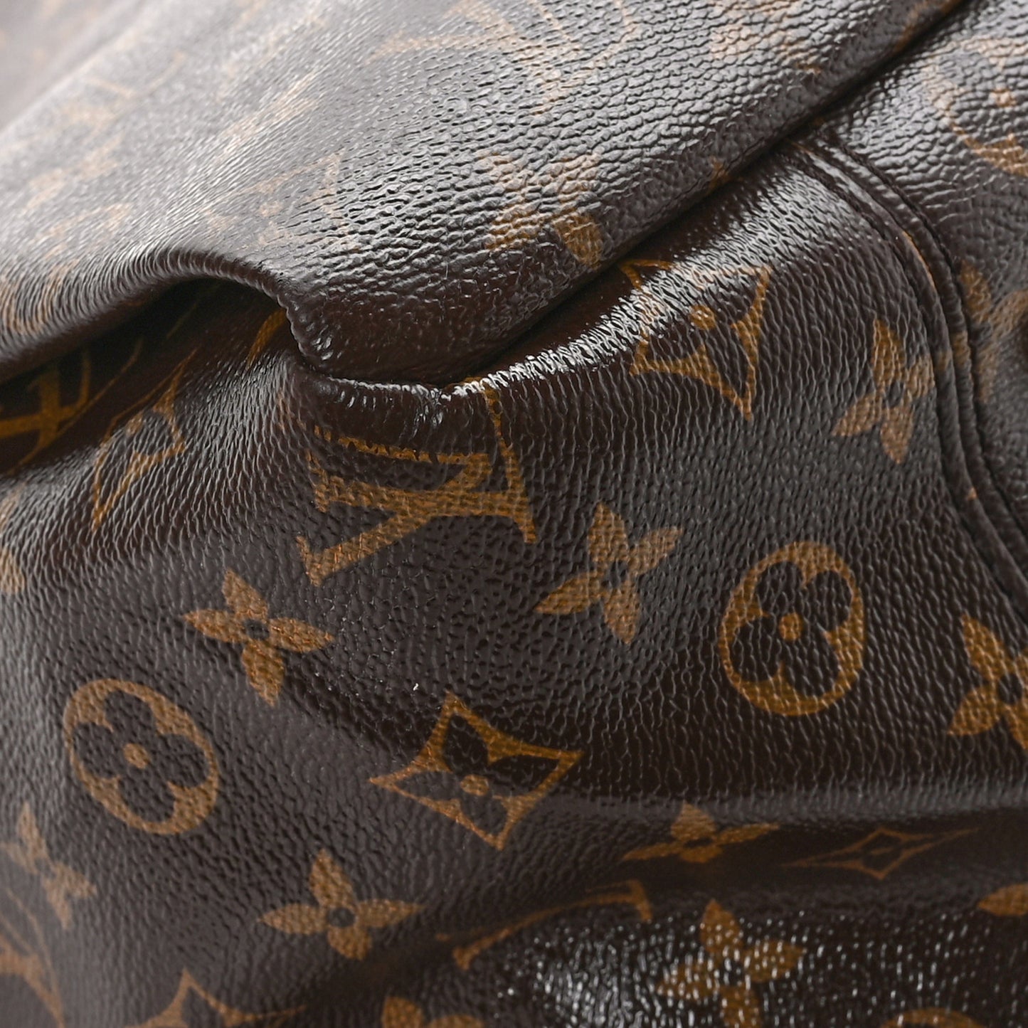 Monogram Artsy MM