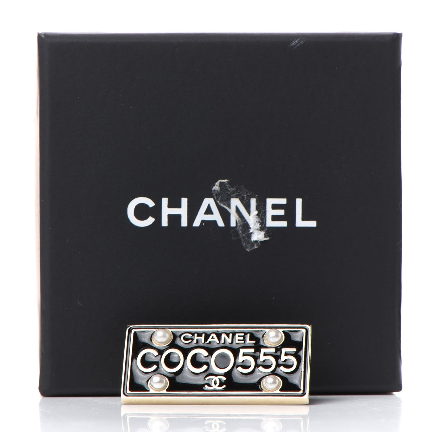 Metal Resin Pearl Coco License Plate Brooch Black Gold