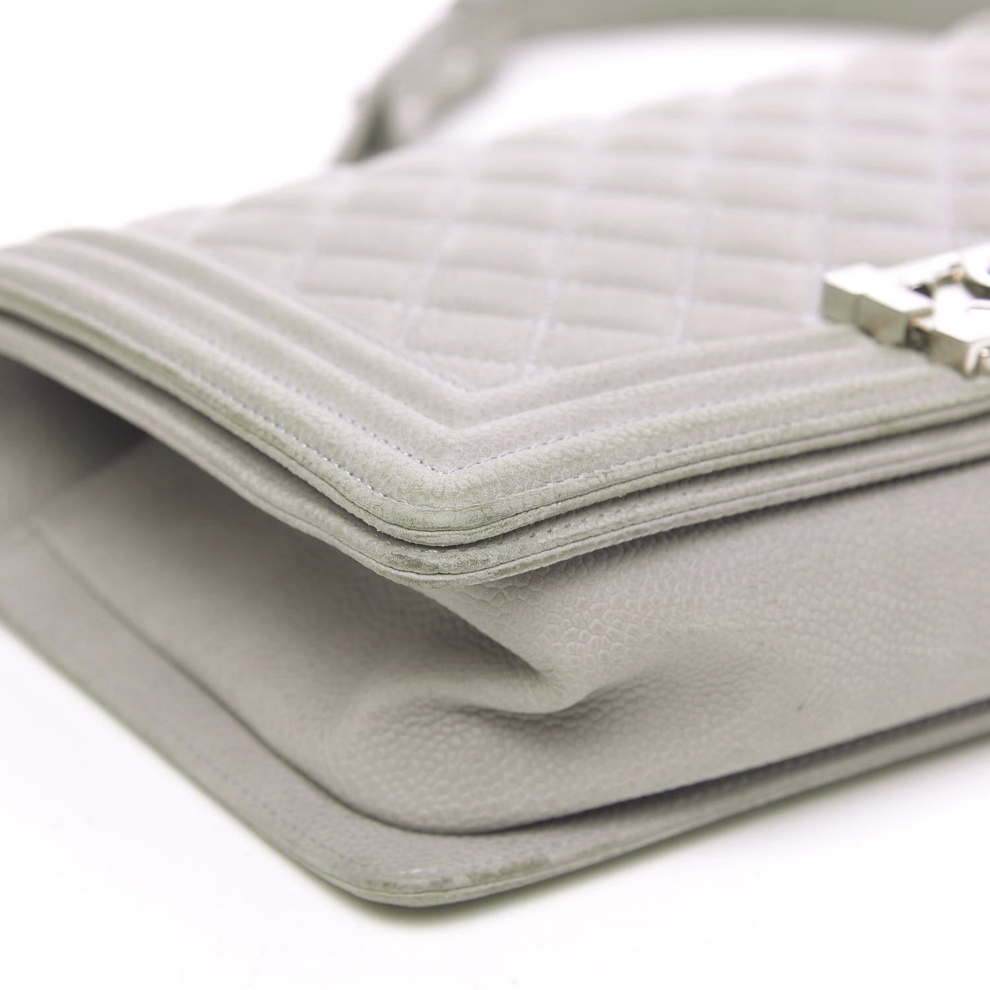 Iridescent Caviar Quilted Medium Boy Flap Grey