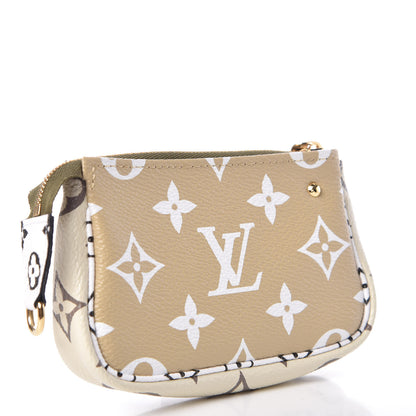 Louis Vuitton Monogram Giant Micro Pochette Accessories Kaki White 3 of 8
