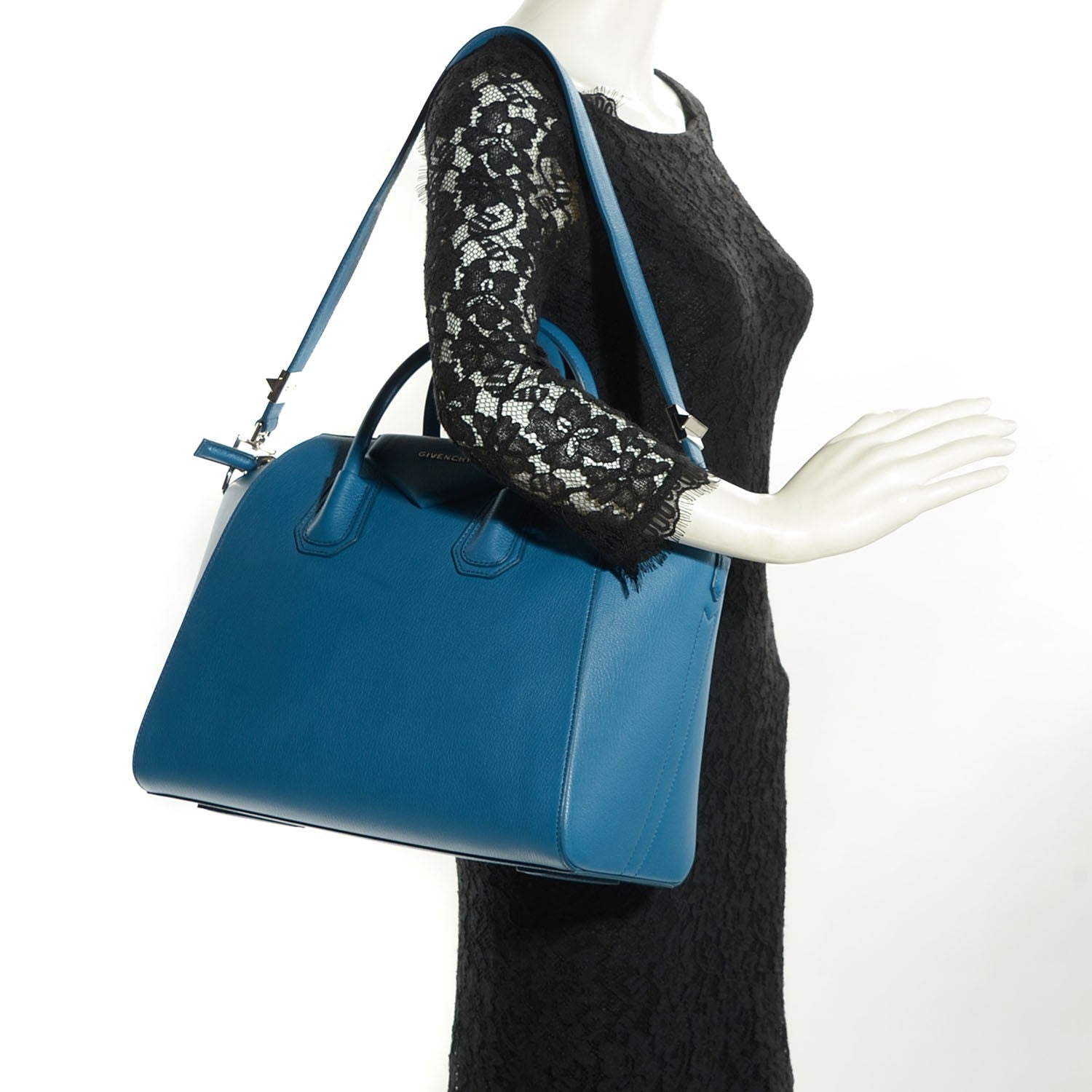 Givenchy Sugar Goatskin Medium Antigona Medium Blue 2 of 9