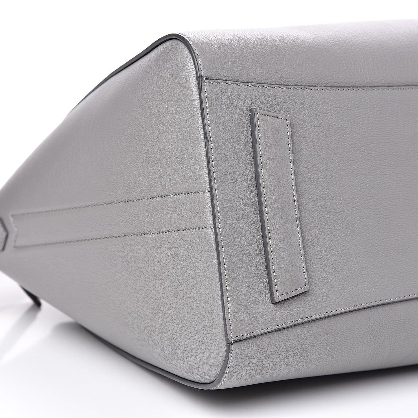Sugar Goatskin Medium Antigona Pearl Grey