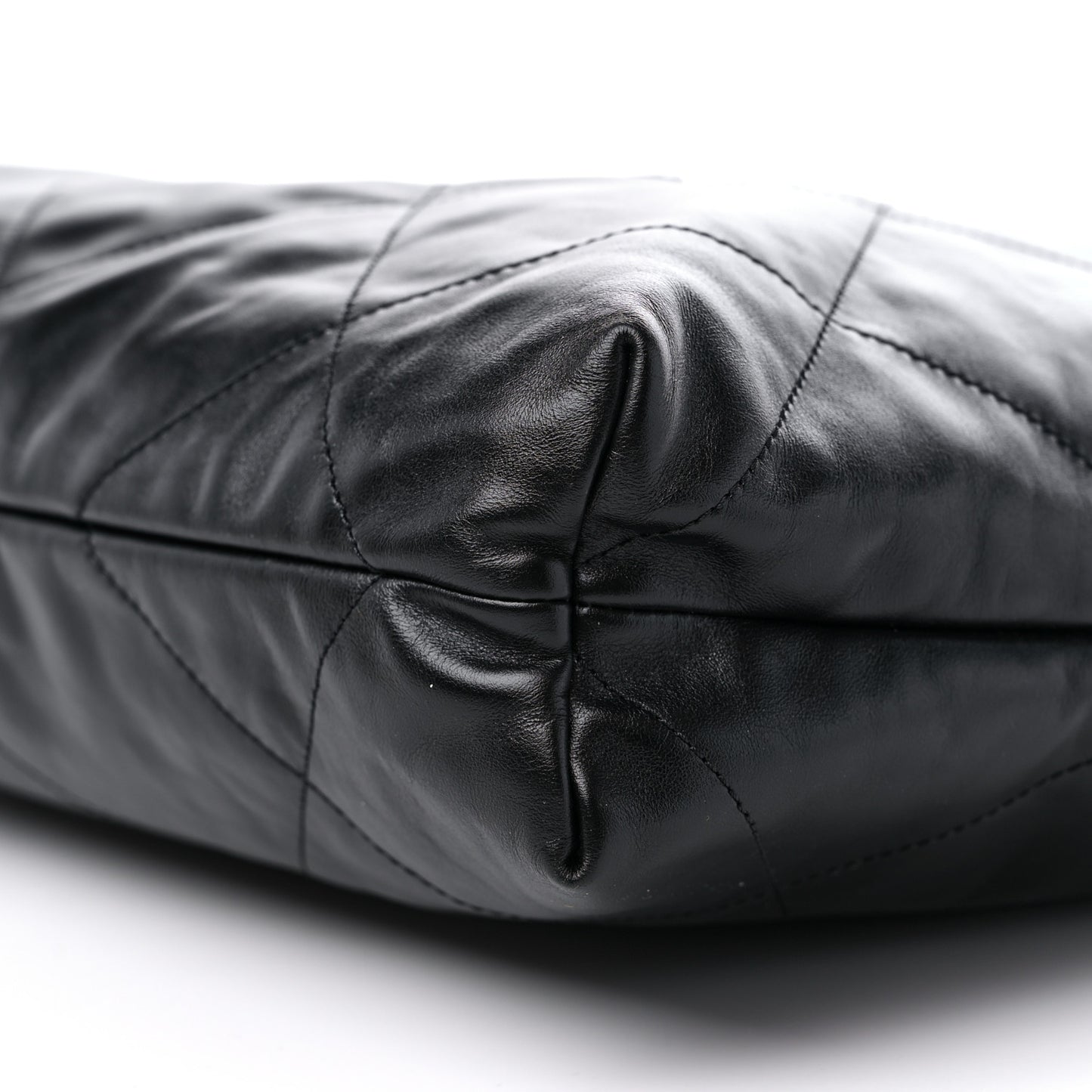 Shiny Calfskin Quilted Chanel 22 So Black