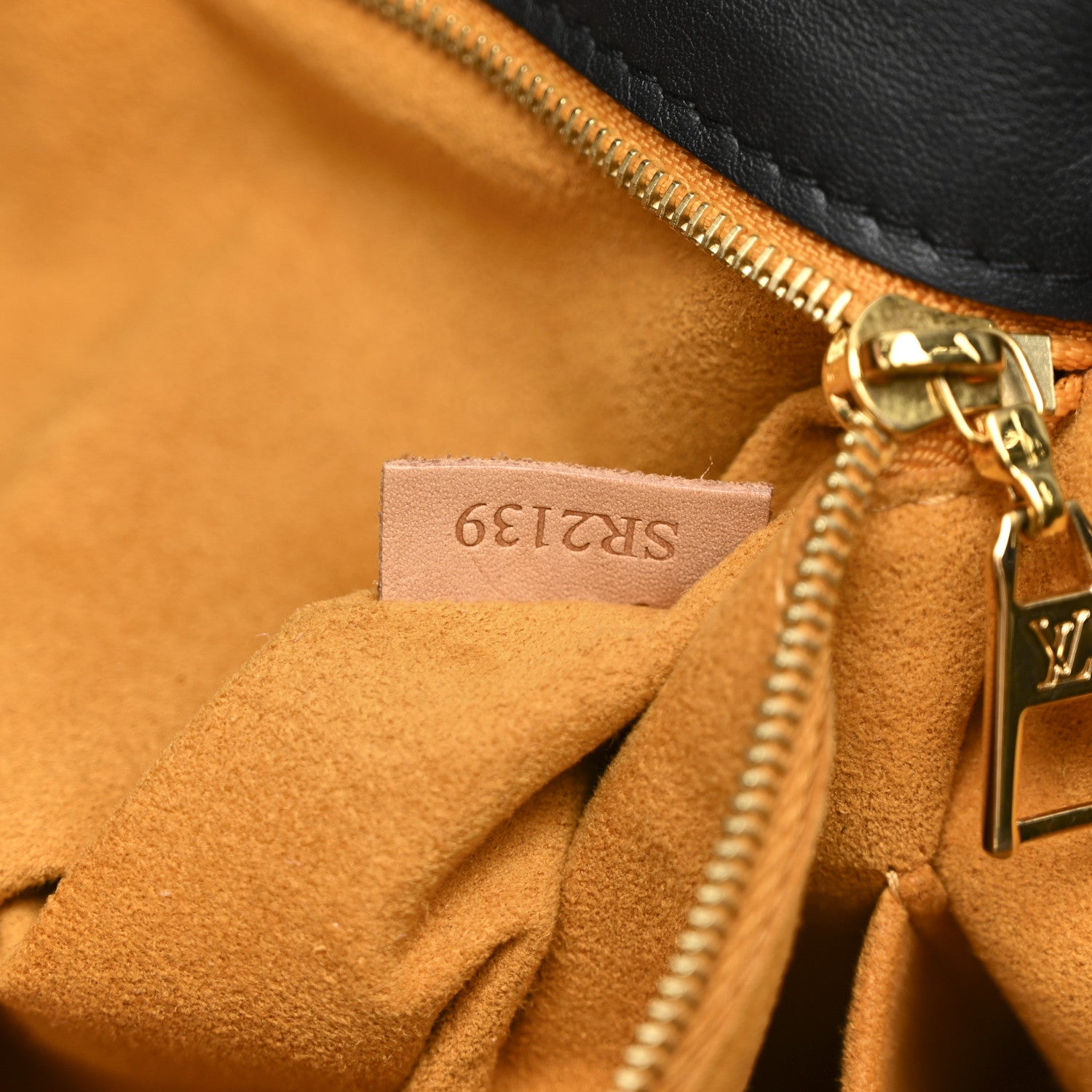 Louis Vuitton Calfskin Monogram Tufting On My Side Black 7 of 10