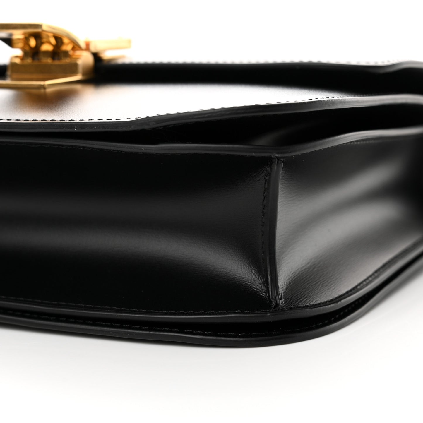Box Calfskin Medium Classic Box Flap Bag Black