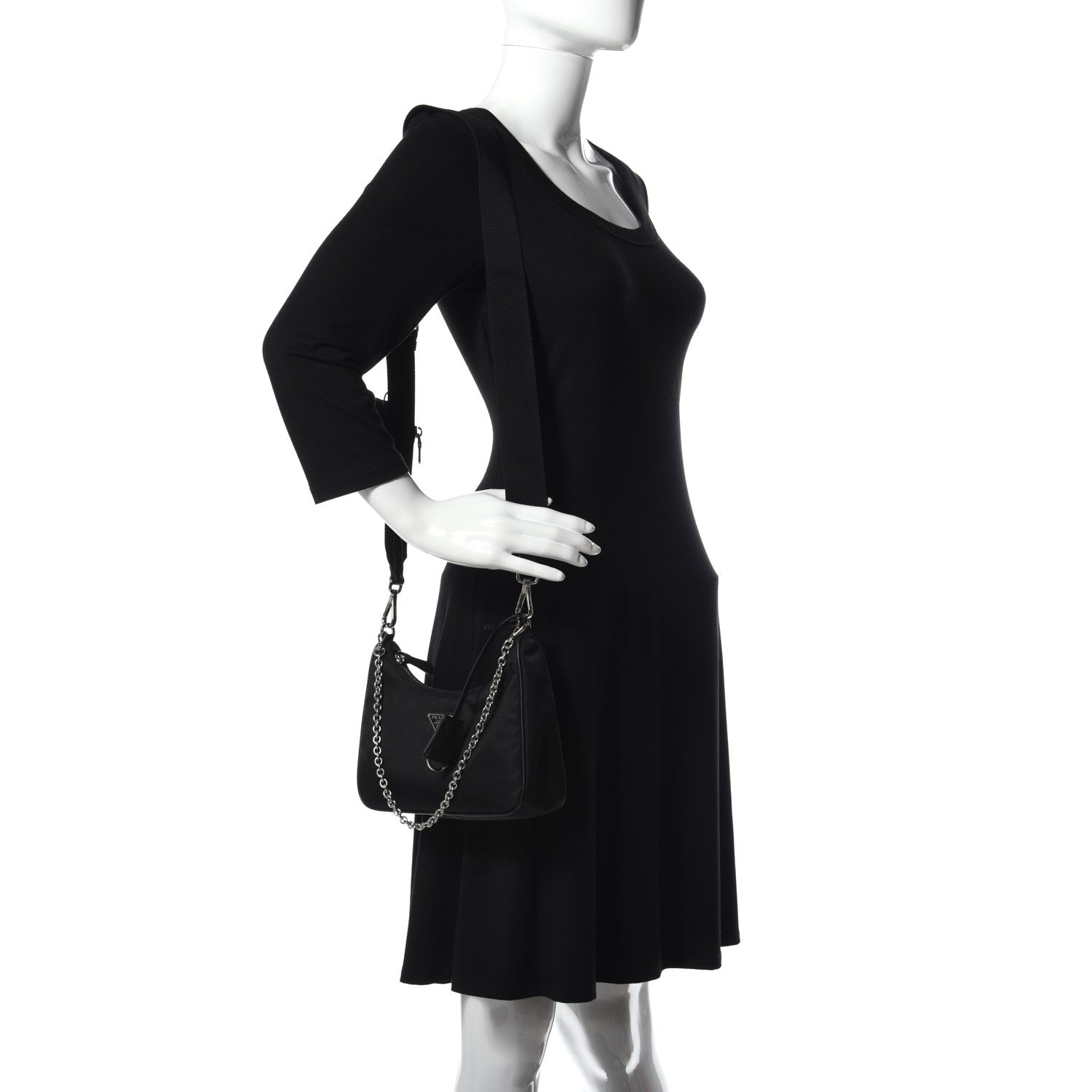 Prada Nylon Re-Edition 2005 Shoulder Bag Black 2 of 12