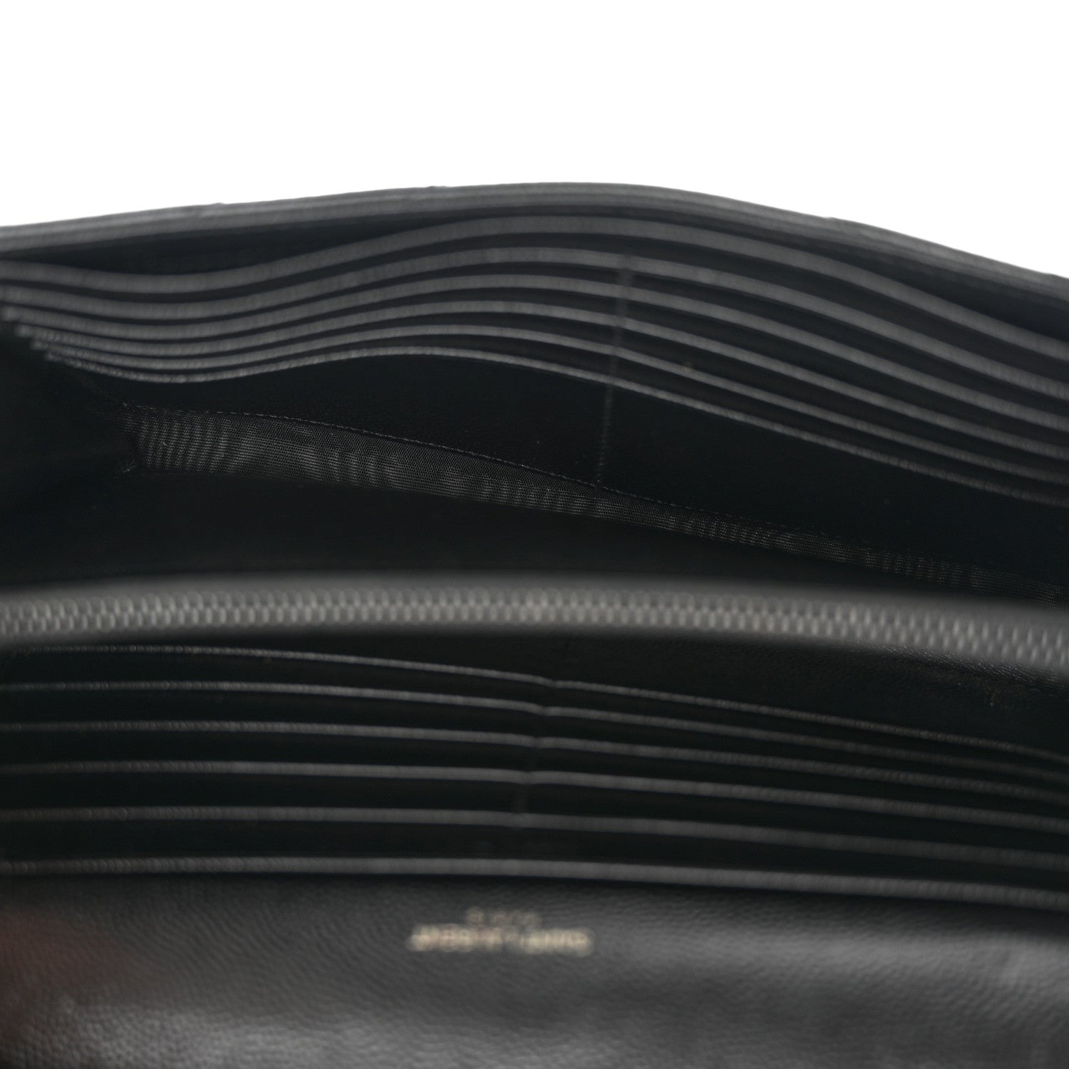 Saint Laurent Grain De Poudre Matelasse Chevron Monogram Monochrome Chain Wallet Black 5 of 12
