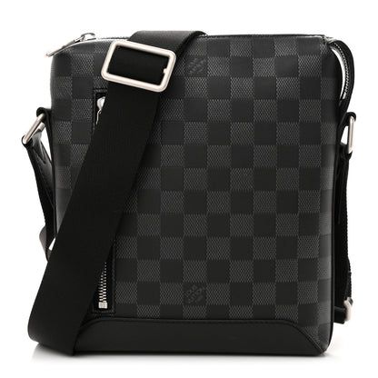 Louis Vuitton Damier Infini Discovery Messenger BB Onyx 1 of 12