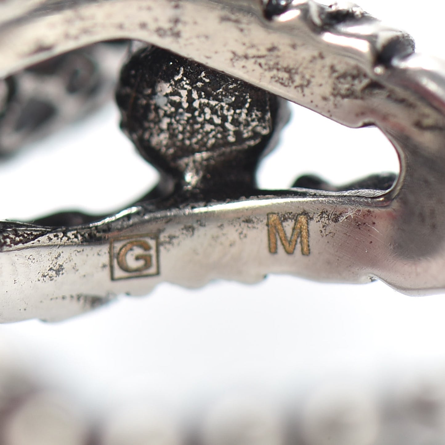 Metal Crystal Bow Ring 6 Aged Silver