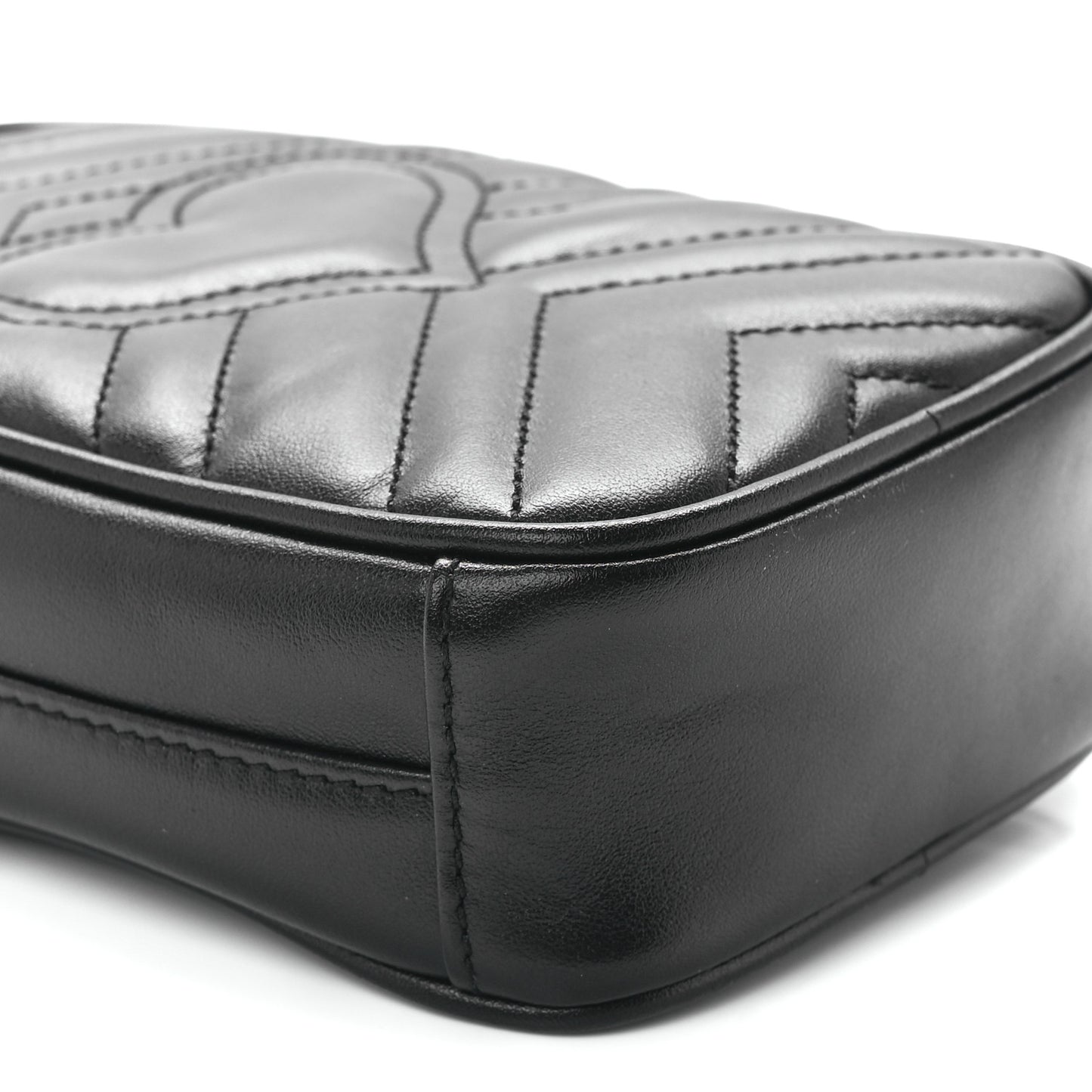 Calfskin Matelasse Mini GG Marmont Crossbody Bag Black