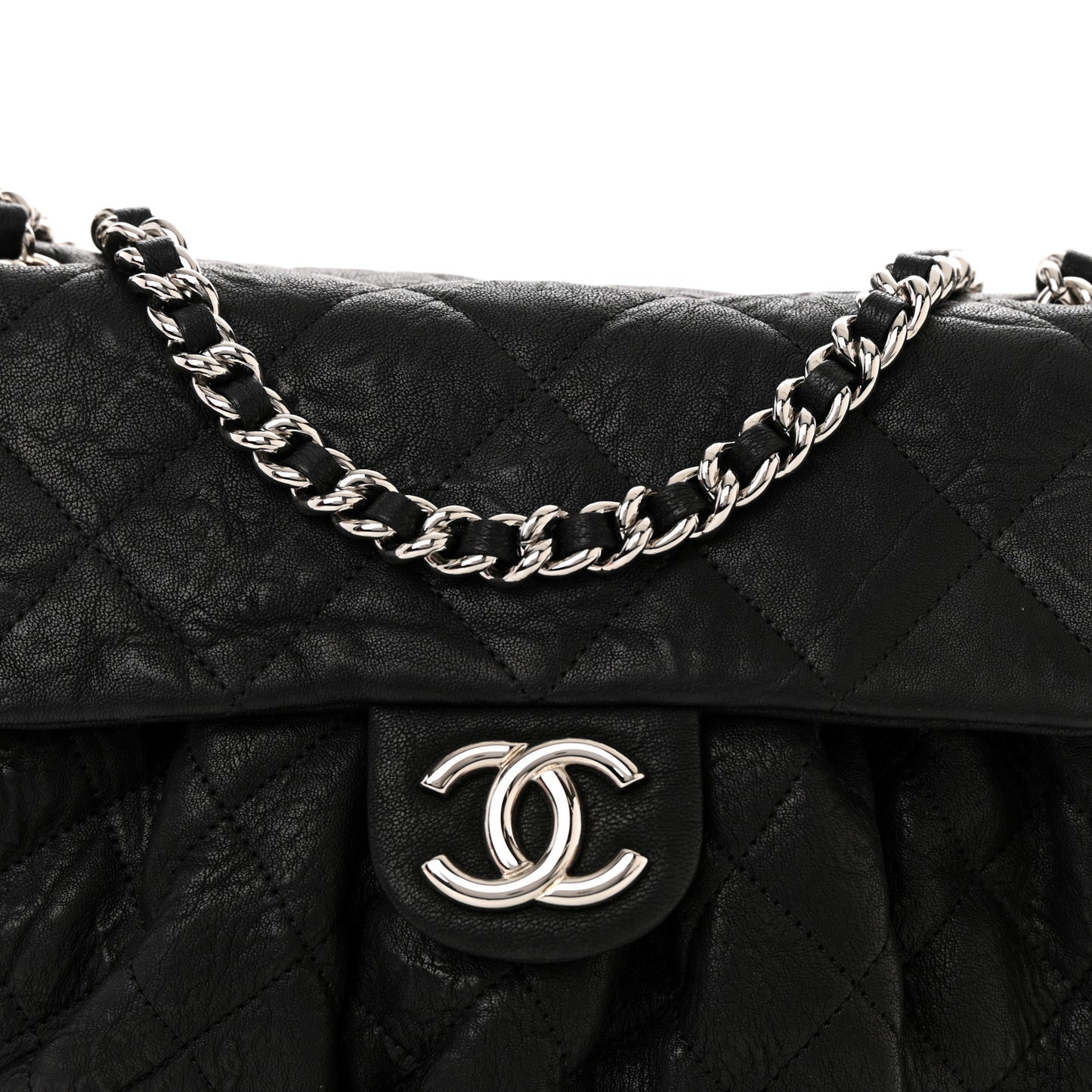 Washed Lambskin Quilted Medium Chain Around Messenger Black