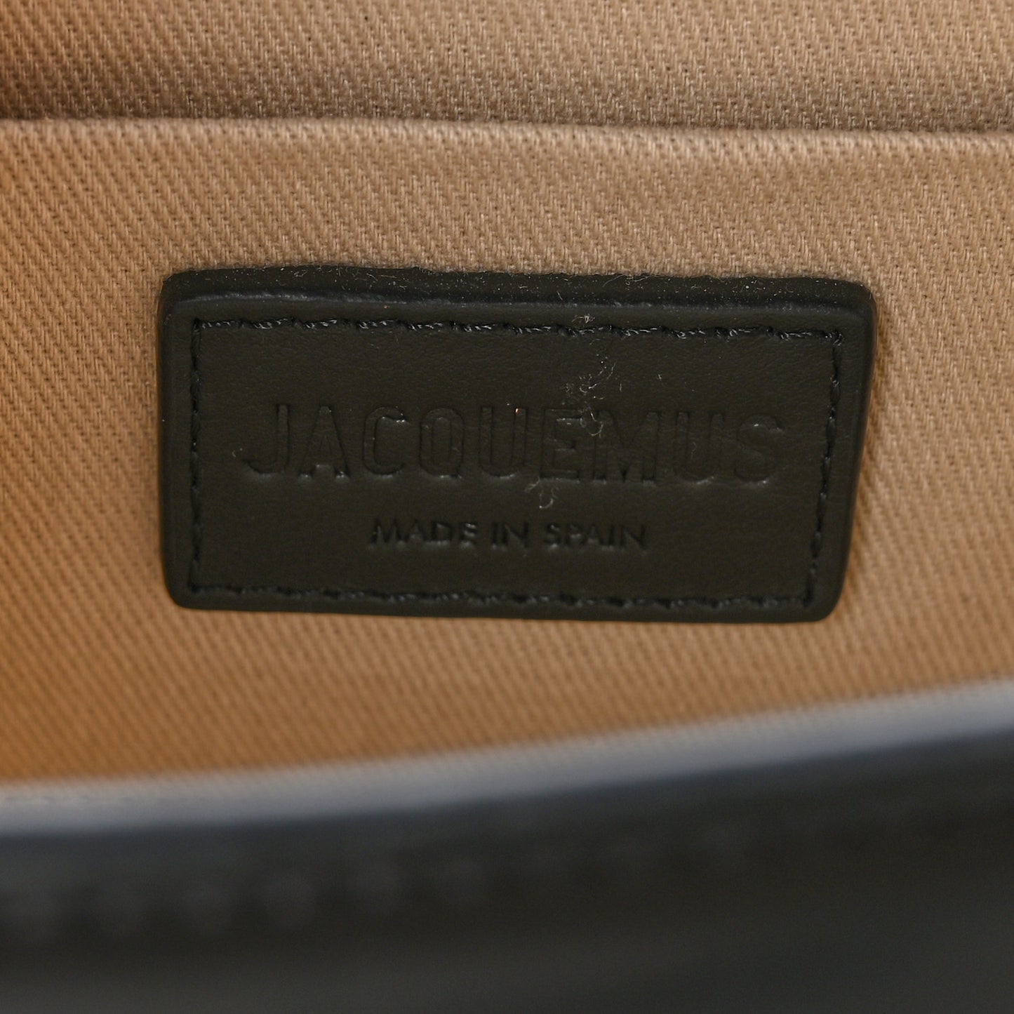 Smooth Calfskin Le Sac Rond Black