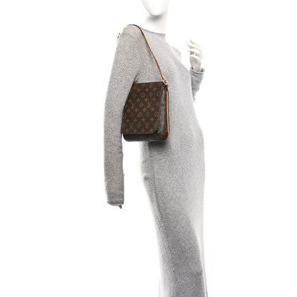 Louis Vuitton Monogram Musette Salsa 2 of 10