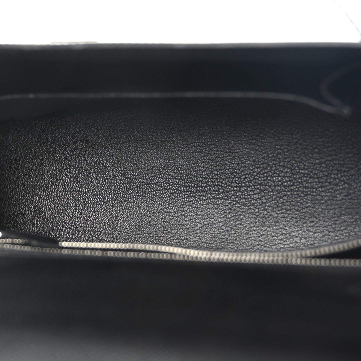 Epsom Kelly Sellier 25 Black