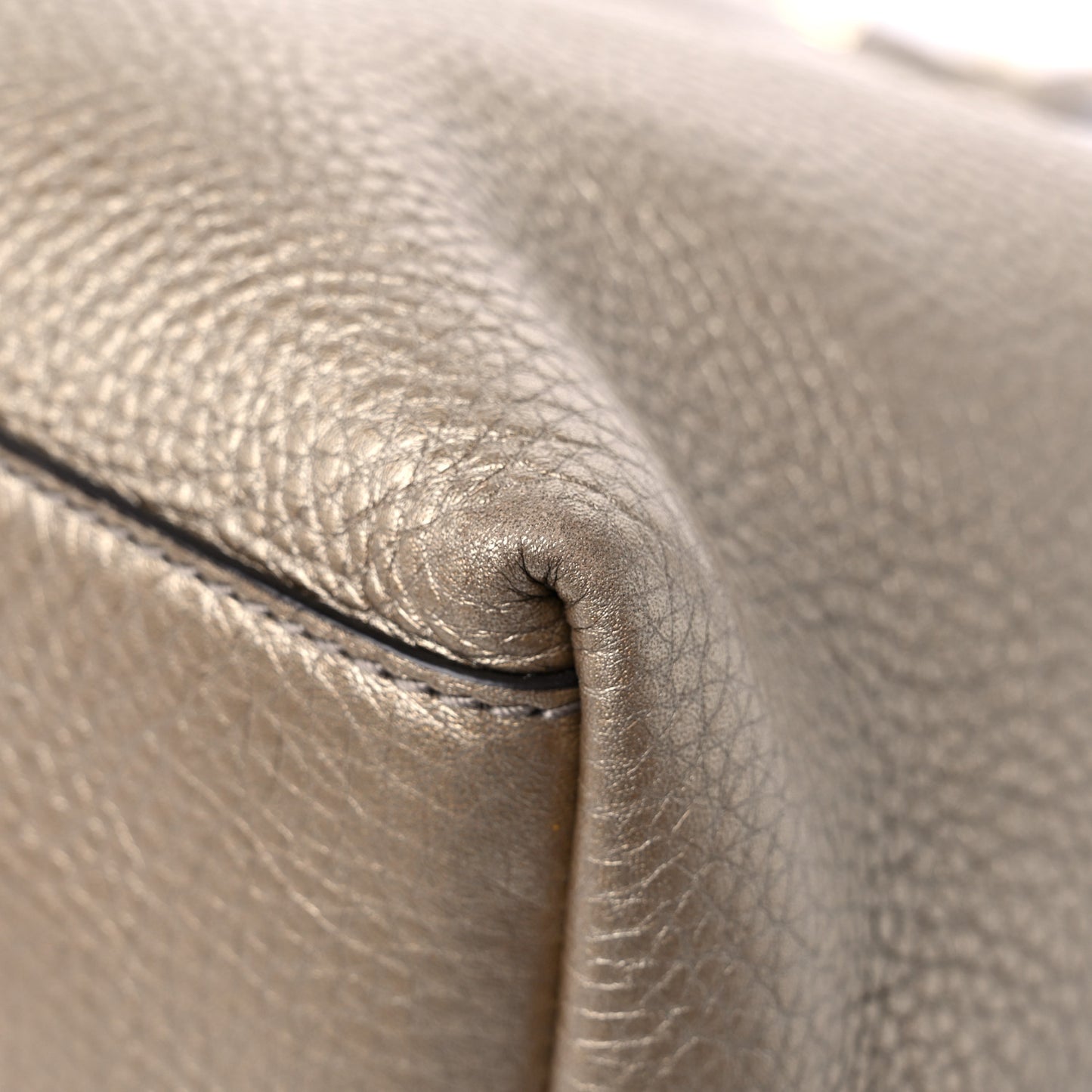 Metallic Pebbled Calfskin Medium Soho Chain Shoulder Bag Golden Beige