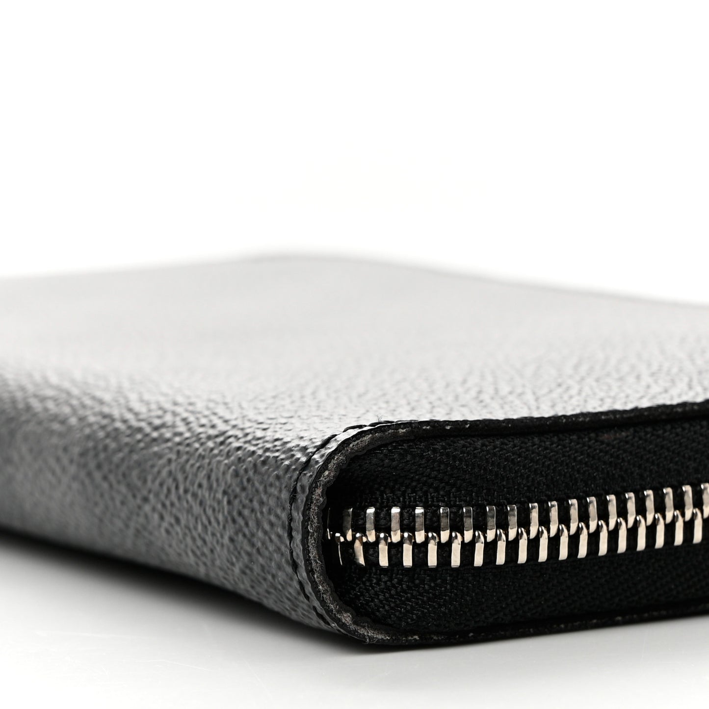 Damier Graphite Zippy Organizer Wallet