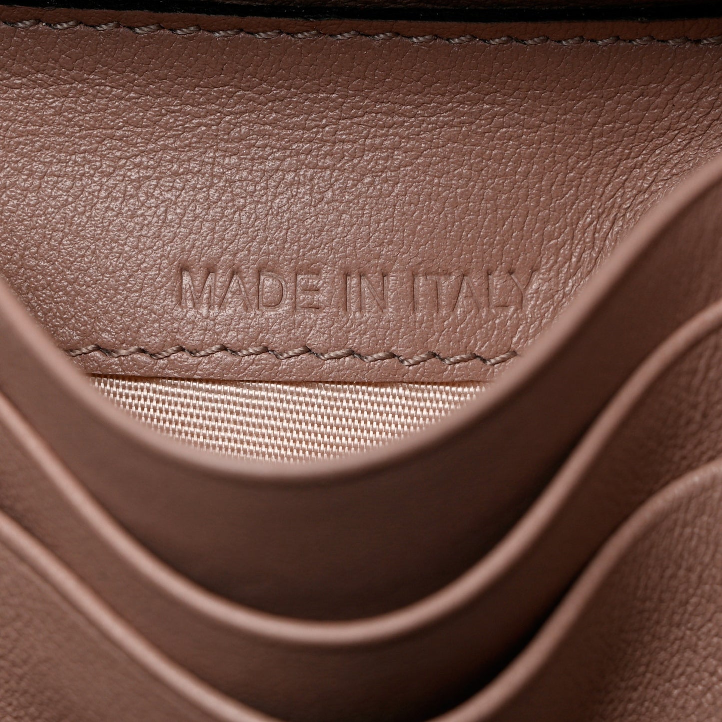 Calfskin Rockstud Compact Bi-Fold Wallet Poudre