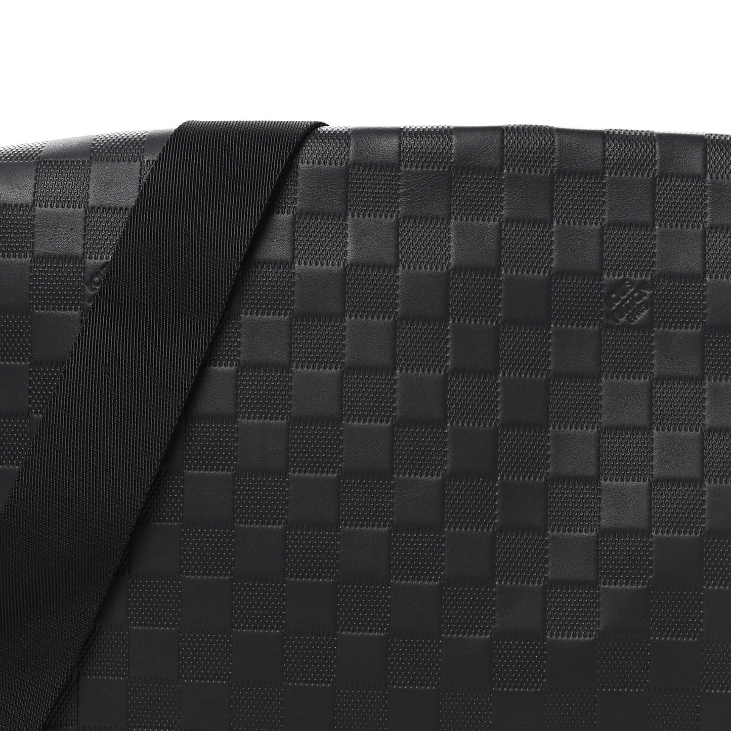 Damier Infini District MM Onyx