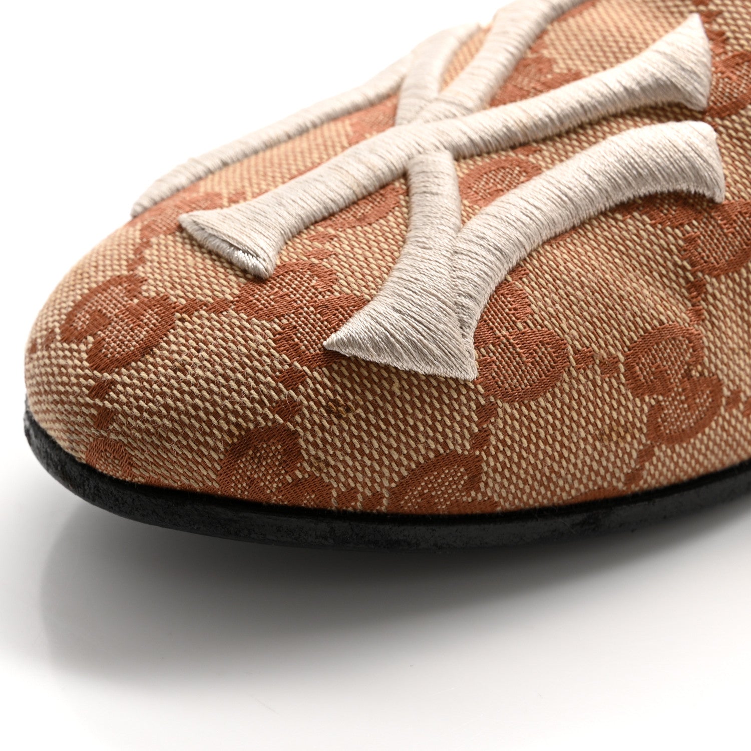 Gucci X MLB Monogram NY Yankees Embroidered Womens GG Slippers 36 Beige Ruggine 9 of 10