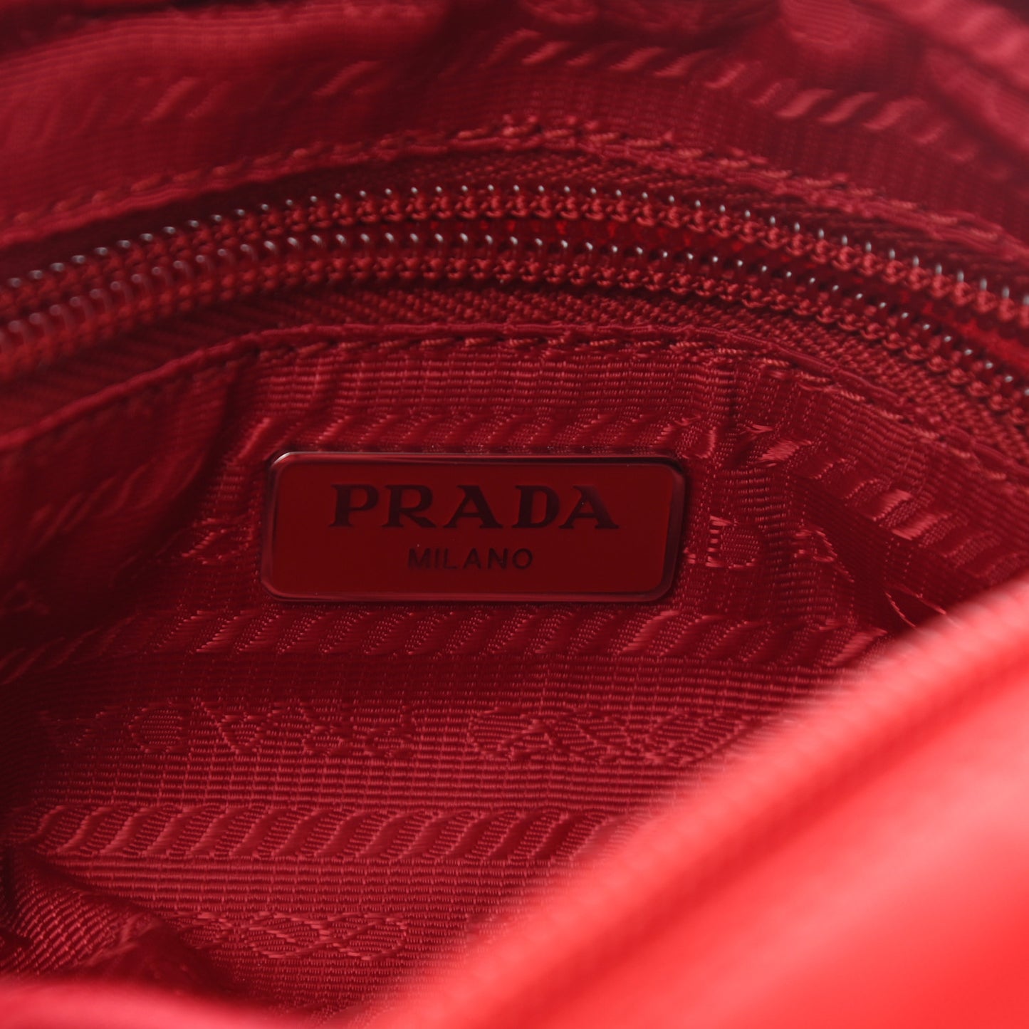 Tessuto Nylon Saffiano Wristlet Rosso
