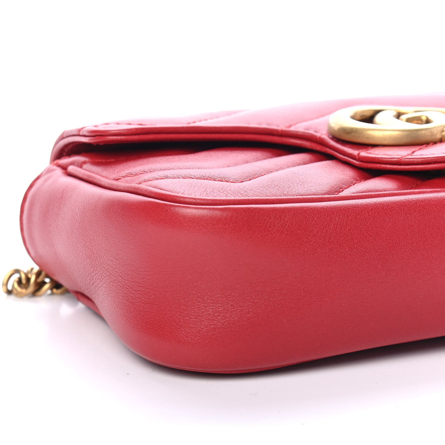Calfskin Matelasse Super Mini GG Marmont Shoulder Bag Hibiscus Red