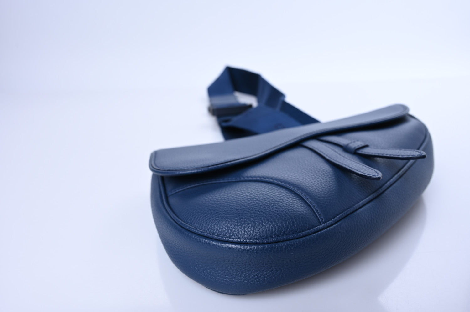 Christian Dior Grained Calfskin Mens Saddle Bag Navy Blue 8 of 11