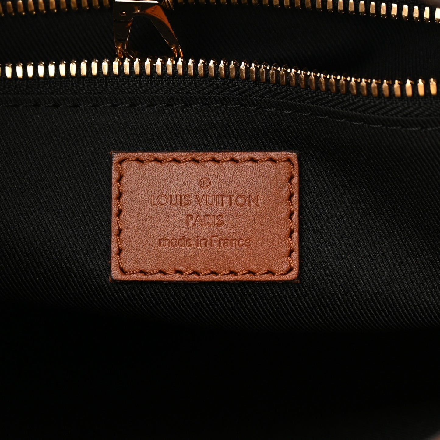 Reverse Monogram Dauphine Hobo MM