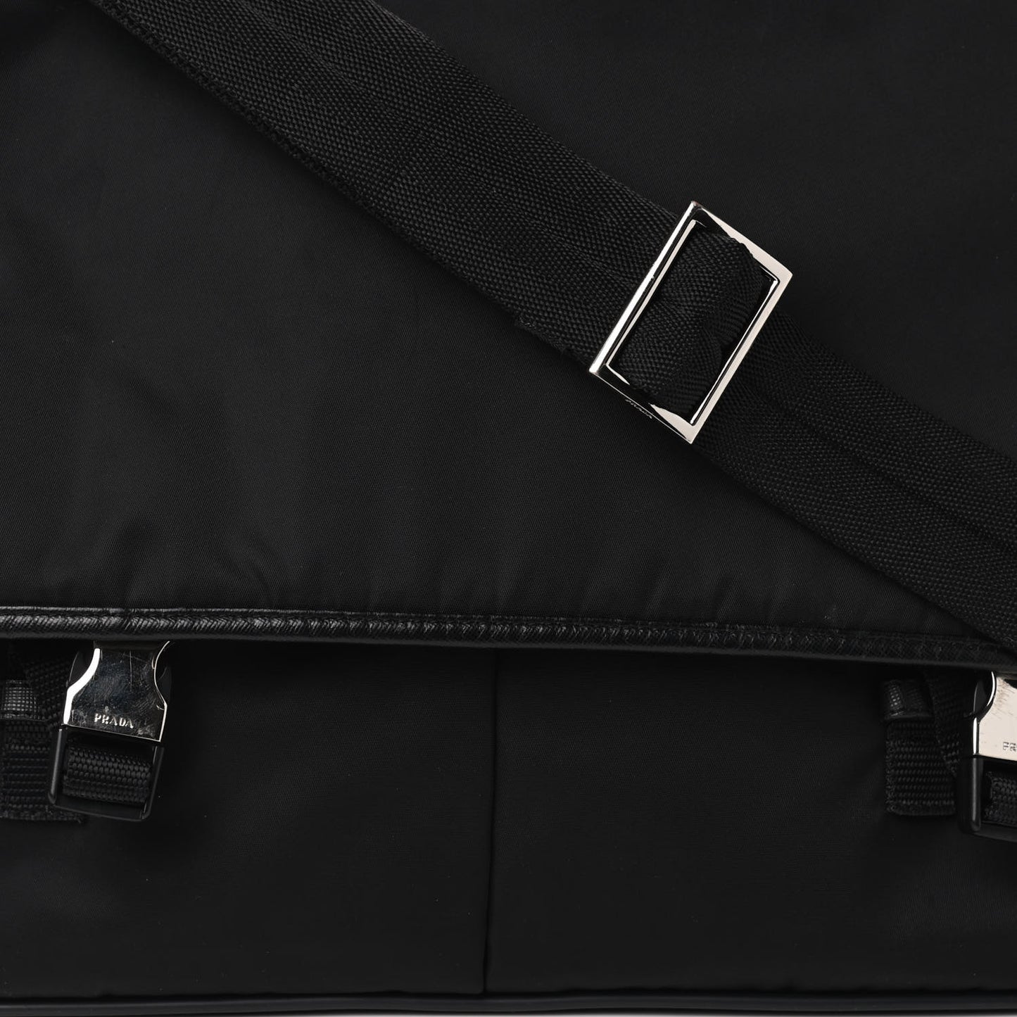 Tessuto Nylon Saffiano Logo Messenger Bag Black