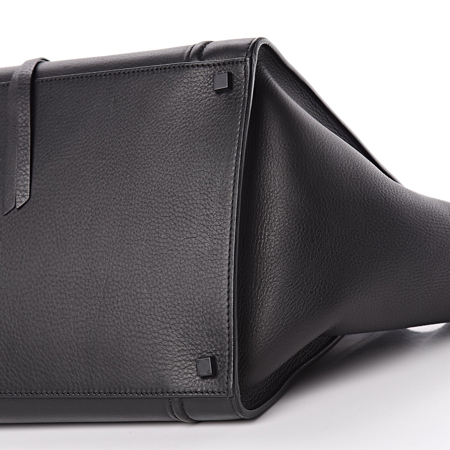 Supple Calfskin Medium Phantom Luggage Black