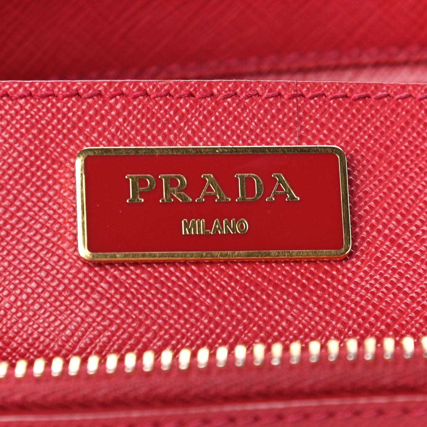 Saffiano Medium Galleria Double Zip Tote Fuoco